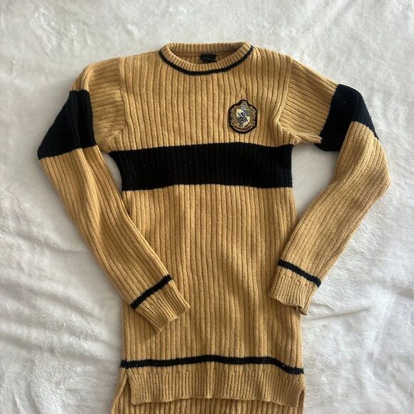 Wizarding World Of Harry Potter Sweaters - Harry Potter Hufflepuff XS Youth 100% Lambswool Scotland Universal Studios